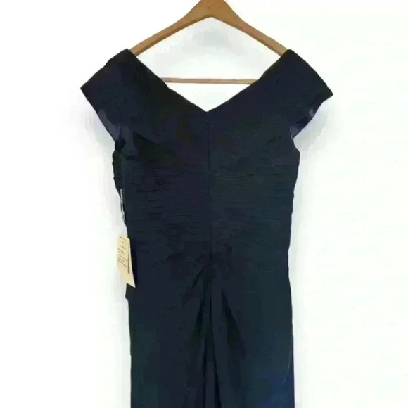 Navy Ruched Column Off Shoulder Long Gown Size 16 - Picture 4 of 9